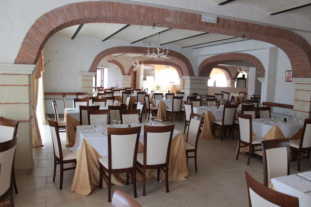 Agriturismo Al Passaggio Di Pirro Villa Miglionico Ngoại thất bức ảnh
